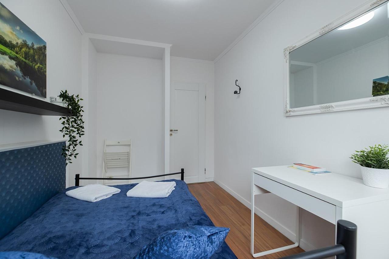 Unit Rooms Warszawa By Metro Rondo Onz Short Rent Idealne Pokoje Na Nocleg W Warszawie Экстерьер фото
