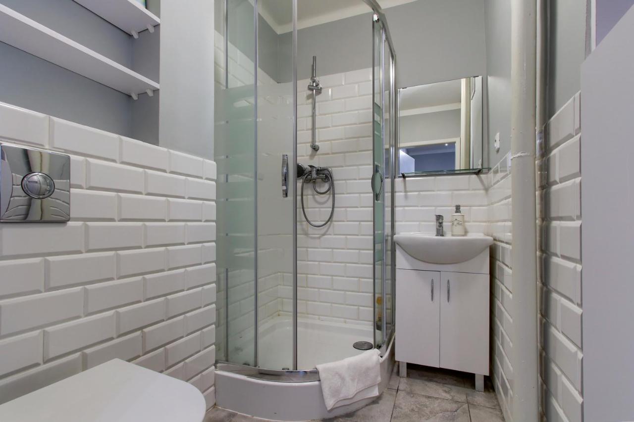 Unit Rooms Warszawa By Metro Rondo Onz Short Rent Idealne Pokoje Na Nocleg W Warszawie Экстерьер фото
