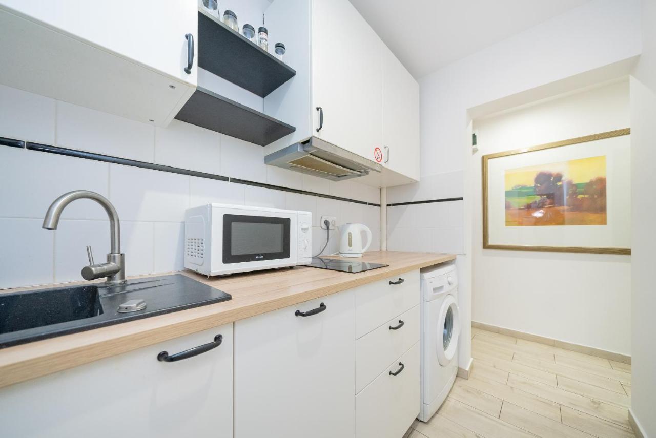 Unit Rooms Warszawa By Metro Rondo Onz Short Rent Idealne Pokoje Na Nocleg W Warszawie Экстерьер фото