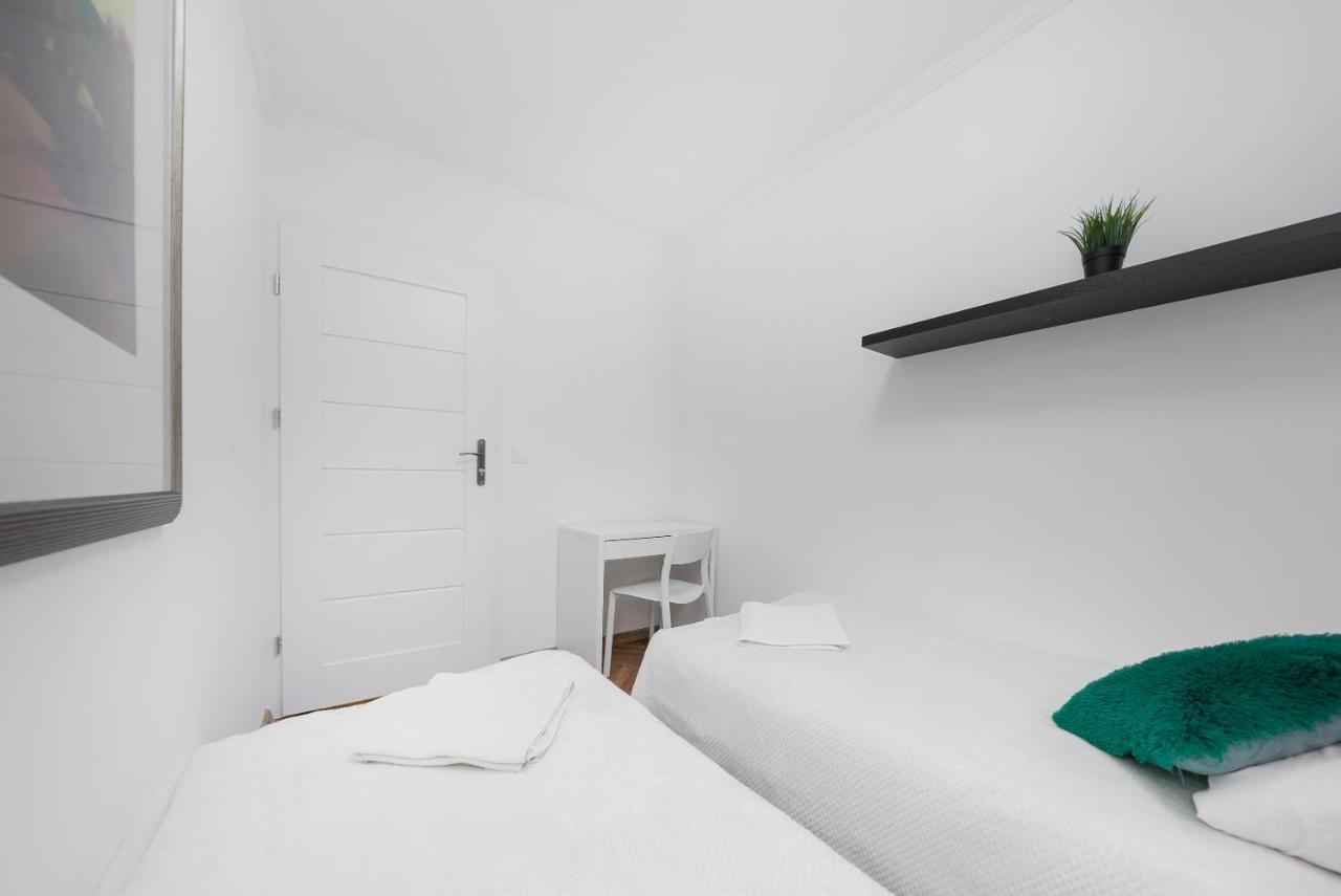 Unit Rooms Warszawa By Metro Rondo Onz Short Rent Idealne Pokoje Na Nocleg W Warszawie Экстерьер фото