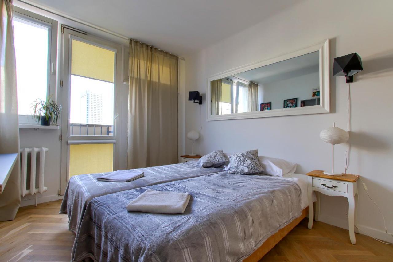 Unit Rooms Warszawa By Metro Rondo Onz Short Rent Idealne Pokoje Na Nocleg W Warszawie Экстерьер фото
