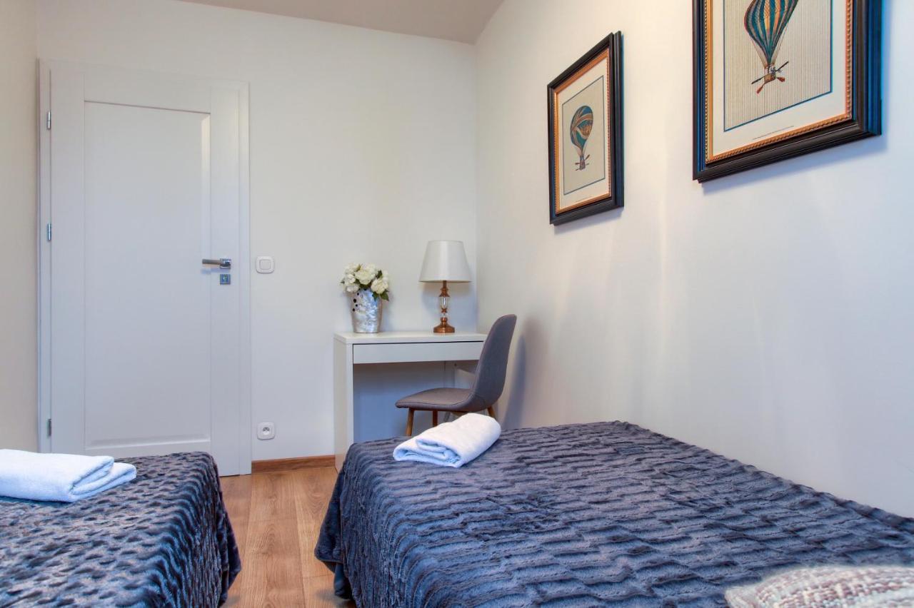 Unit Rooms Warszawa By Metro Rondo Onz Short Rent Idealne Pokoje Na Nocleg W Warszawie Экстерьер фото