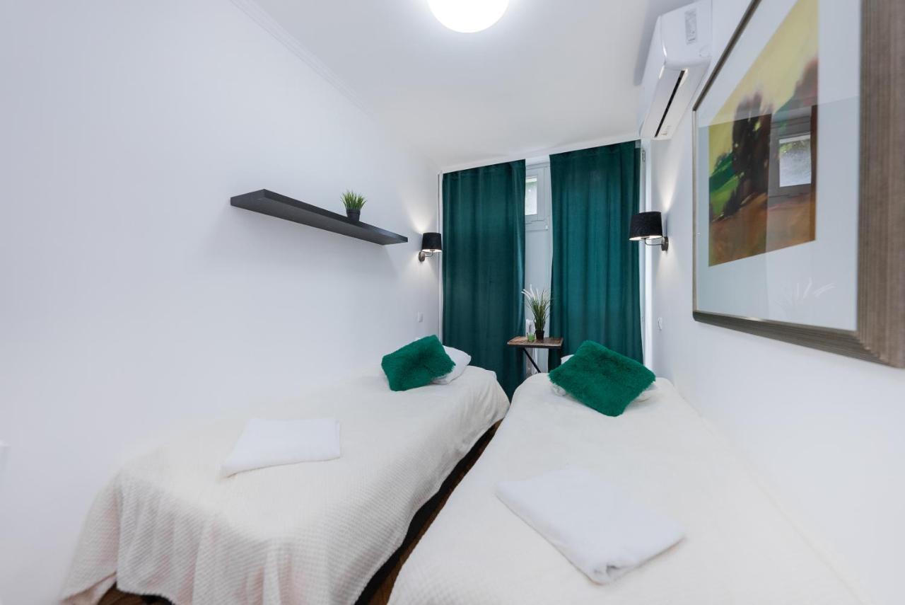 Unit Rooms Warszawa By Metro Rondo Onz Short Rent Idealne Pokoje Na Nocleg W Warszawie Экстерьер фото
