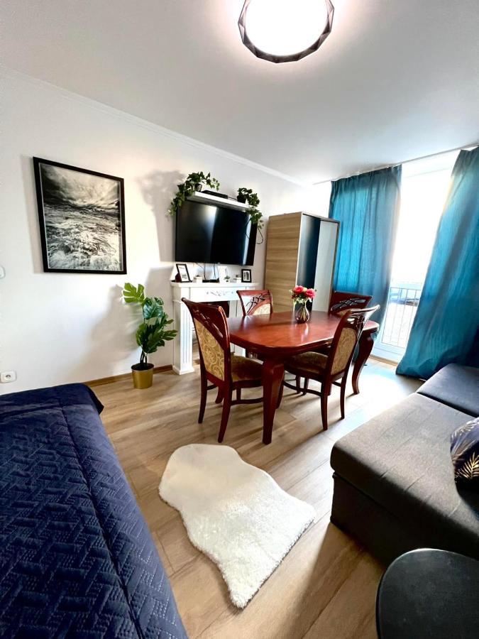 Unit Rooms Warszawa By Metro Rondo Onz Short Rent Idealne Pokoje Na Nocleg W Warszawie Экстерьер фото